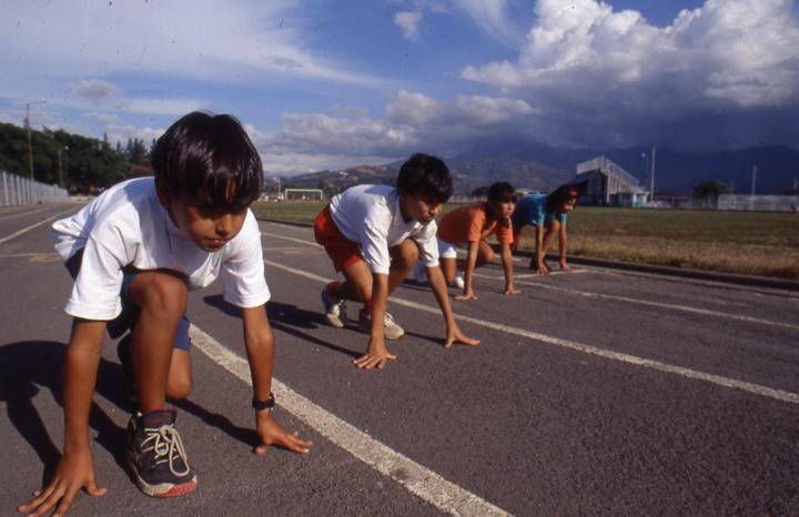 El deporte es una de las actividades que integra a niños, niñas y jóvenes, y promueve el trabajo comunitario. Foto archivo VAS.