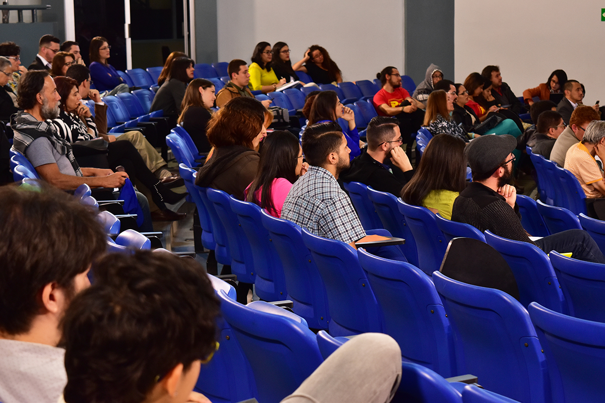 img-noticia-Los debates se realizan en las diferentes sedes universitarias o en espacios públicos de las provincias. Fotografía: Valeria Piedra