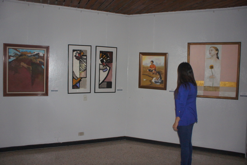 La Sección de Extensión Cultural tiene cuatro exposiciones disponibles al público durante el mes de agosto. Foto: Nicole Cisneros. 
