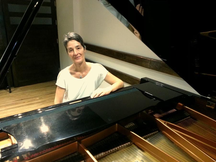 img-noticia-La pianista  Evangelina Sánchez