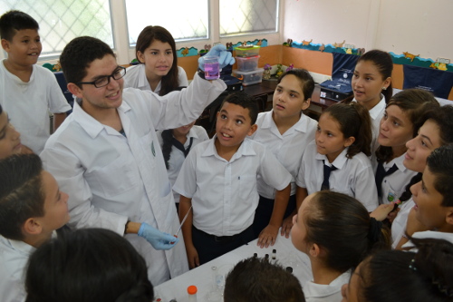 Alrededor de 120 niños y niñas de la zona, recibieron charlas educativas.  Foto: CICA.