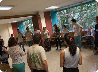 img-noticia-El TC-625 “Diversidad Lingüística de Costa Rica” inició actividades este año y sus esfuerzos con estudiantes de diversas carreras ya han dado sus primeros frutos. La semana de la Diversidad Lingüística es un ejemplo de ellos.