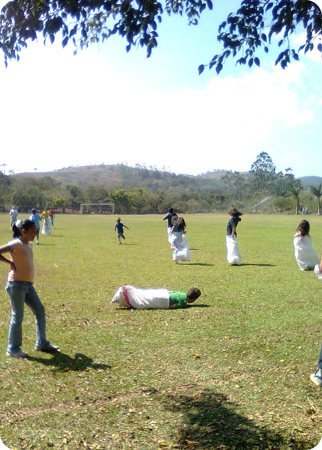 Un juego tradicional es la carrera de sacos