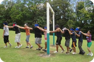 Las actividades recreativas organizadas por el TCU Movimiento humano y recreación fomentan el trabajo en equipo, por ello las pruebas requieren del esfuerzo y la comunicación de los participantes