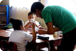 Los estudiantes de los centros educativos de las comunidades han sido miembros activos del TC-500: 