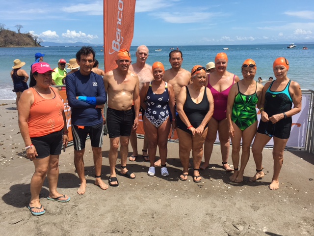 img-noticia-La delegación que representó al PIAM y a la UCR contó con 11 personas que participaron en los eventos especiales “La natación es para todos”. Foto por: Maribel Matamoros.