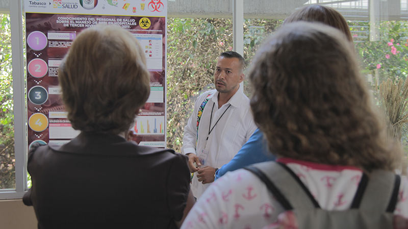 img-noticia-Presentación de carteles en el marco de la Convención anual y Simposio Internacional de la Red Iberoamericana de Mercadotecnia en Salud. Foto: Daniella Víquez Sancho.