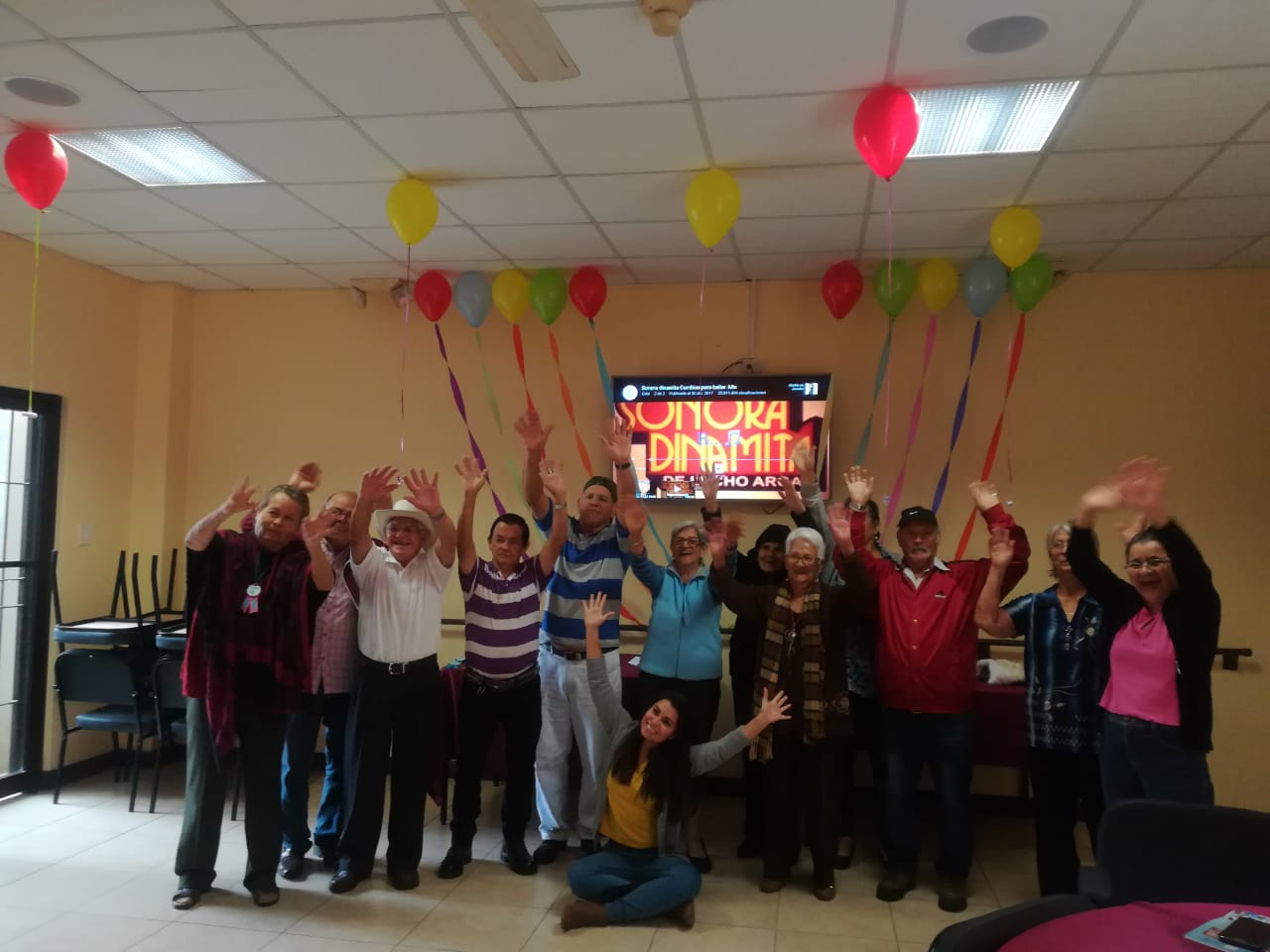 img-noticia-Con música, actividades recreativas y deportivas, estudiantes y adultos mayores se vinculan en el Centro Diurno de Paraíso. Foto cortesía del proyecto.