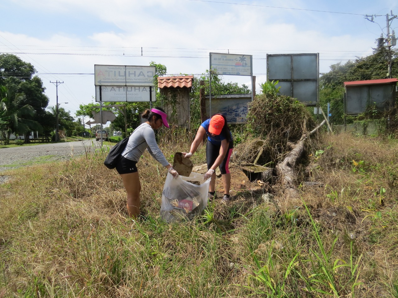 img-noticia-“Las iniciativas generan un impacto muy fuerte en las comunidades, porque permiten desarrollar los proyectos según lo que realmente necesitan, por eso esperamos que más integrantes de la carrera quieran involucrarse en el trabajo con la comunidad”,  indicó Piedra.  