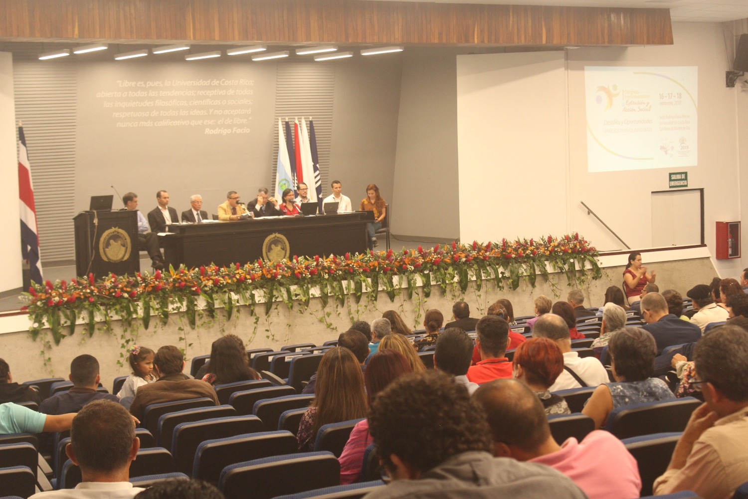 Plenaria en el auditorio de derecho