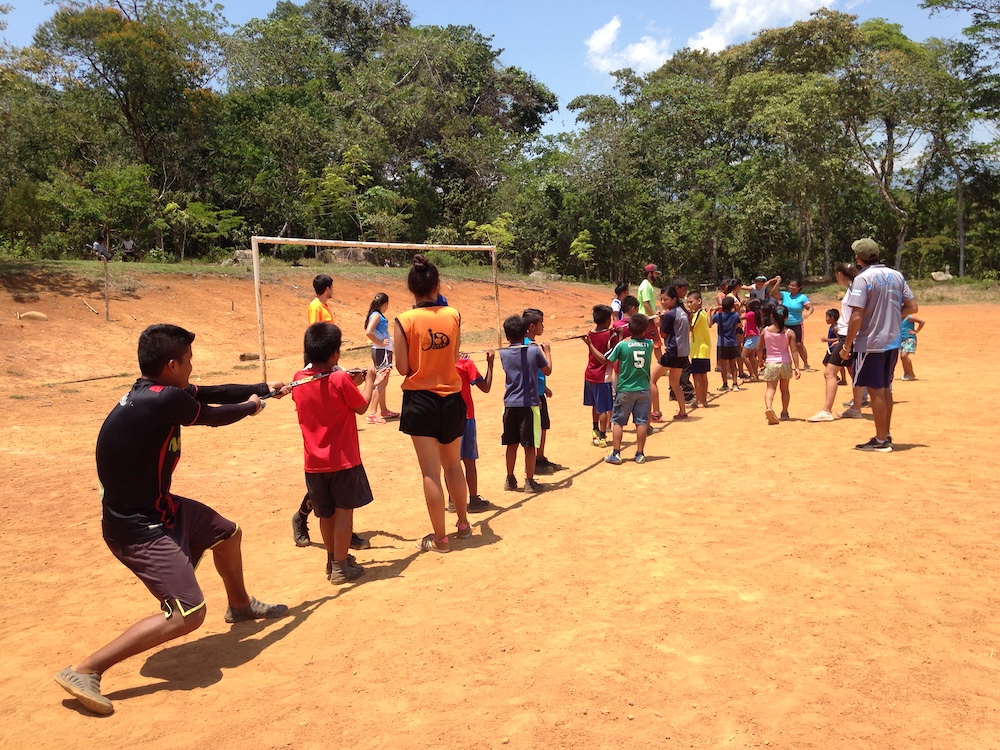 La Escuela de Educación Física y Deportes llegó a nuevas comunidades con sus iniciativas gracias a la migración a plataformas virtuales, como parte del cambio institucional surgido tras la pandemia sanitaria por el Covid-19. Foto cortesía TC-537