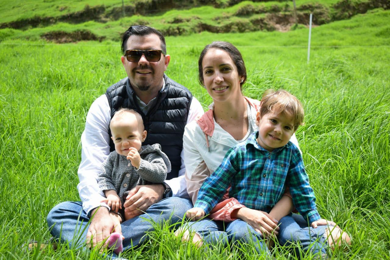 Las familias que han participado en los talleres y actividades del CILEM han expresado que son importantes para dejar de lado el adulto-centrismo y comprender mejor a las niñas y los niños. Foto: cortesía CILEM. 