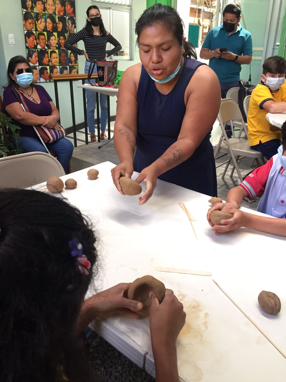 Exposición sobre como realizar una ocarina de barro